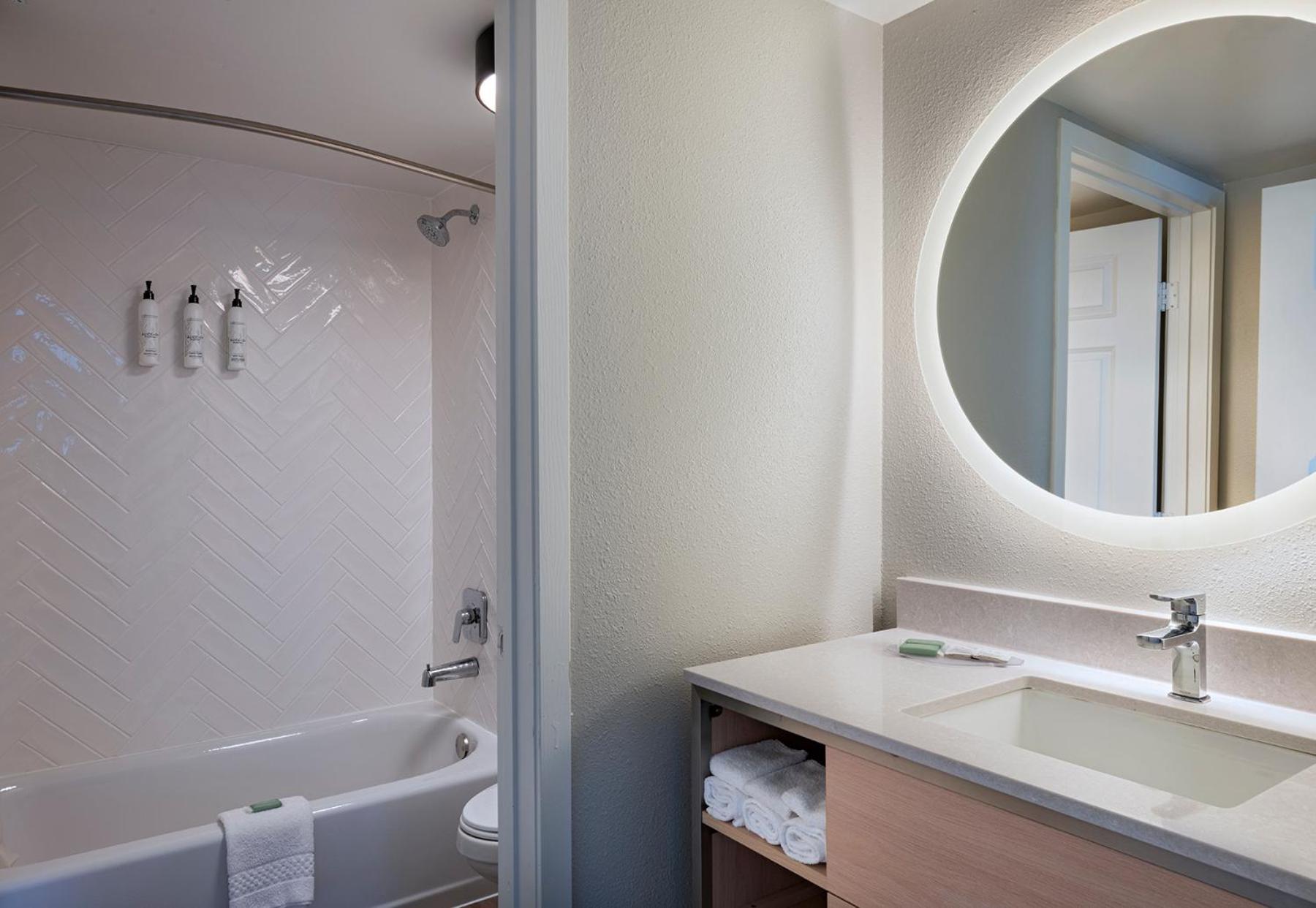 Towneplace Suites By Marriott College Station Exterior foto